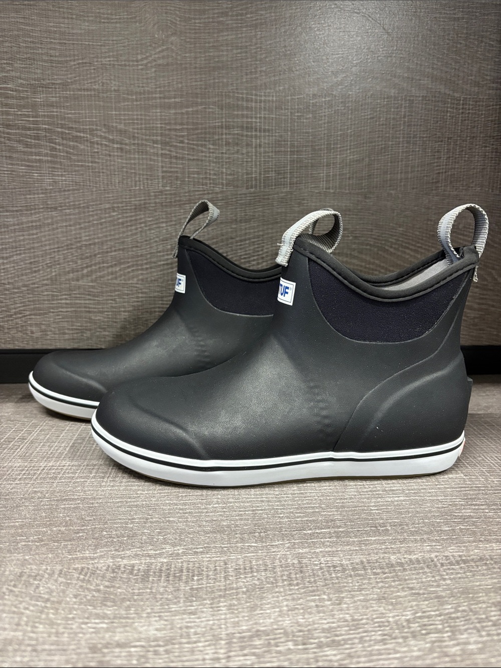 Women's Xtratuf 6" Ankle Deck Boot (Black) XWAB000 - Size 6